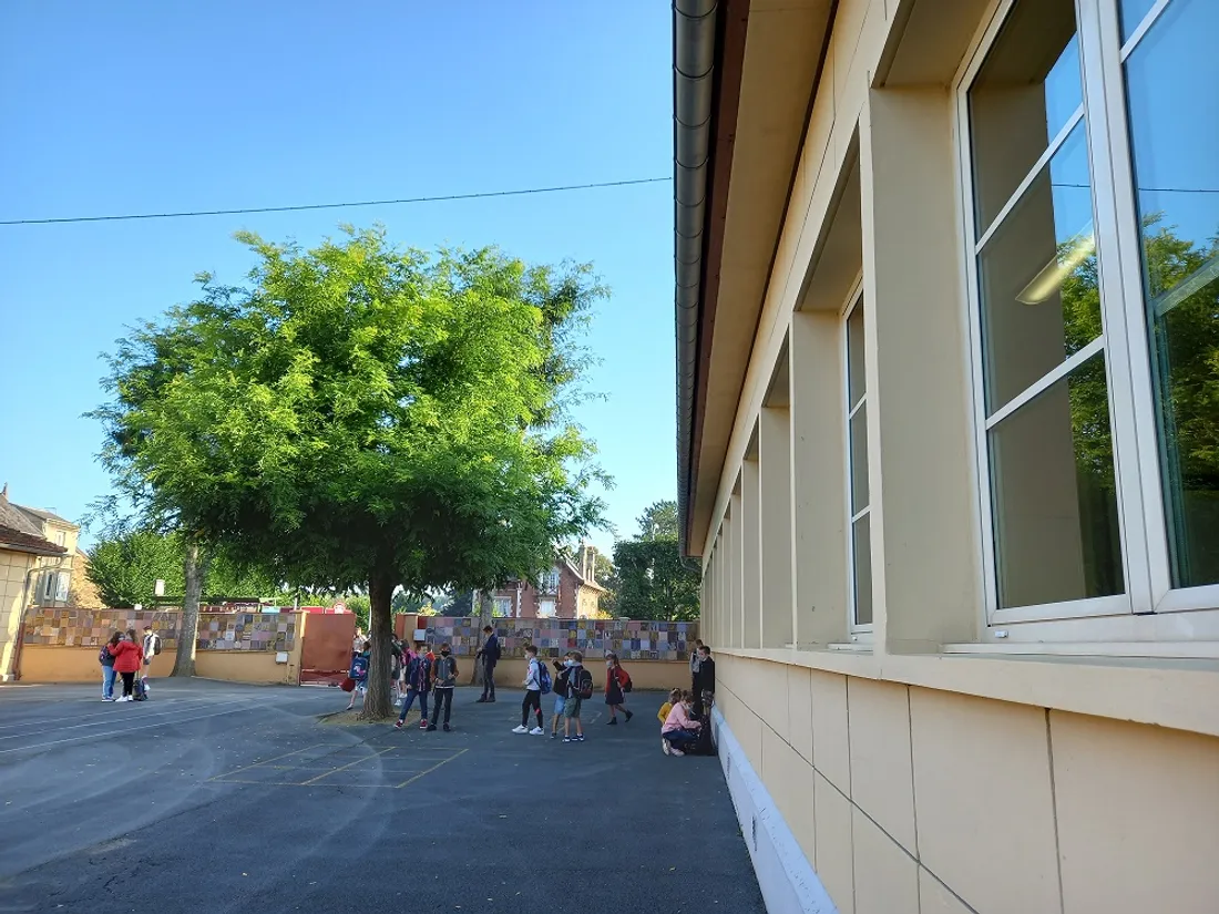 Cour école Saint Julien 